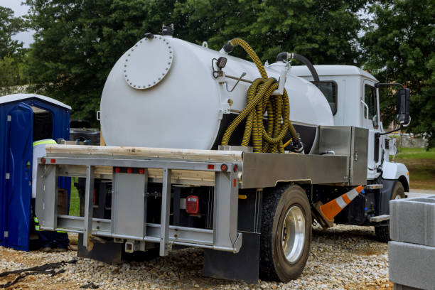 Portable Toilet Options We Offer in Linden, MI